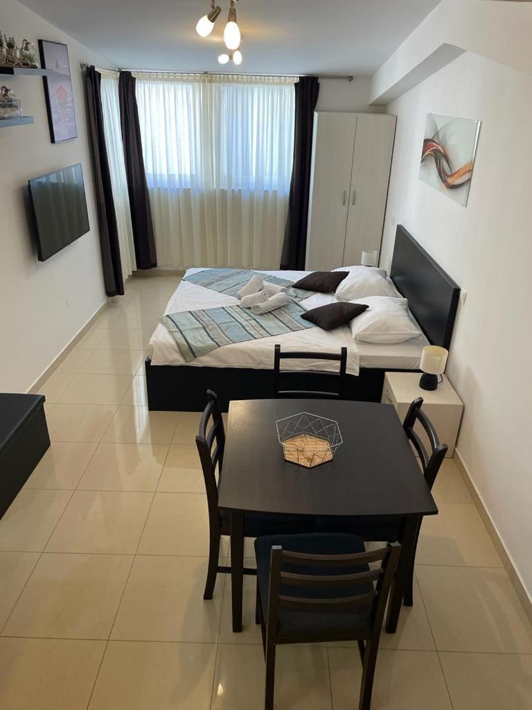 Piazza Square City Top Centre Apartments Split Exteriör bild