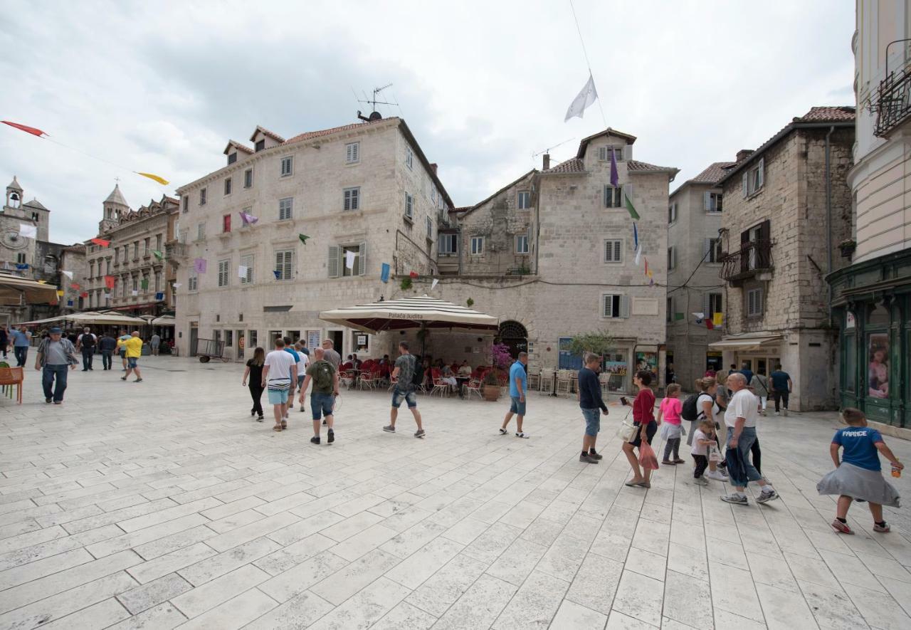 Piazza Square City Top Centre Apartments Split Exteriör bild